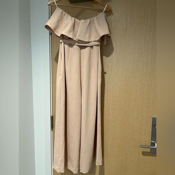 Aritzia Babaton Flutter Jumpsuit NEW size 10 - Picture 5 of 5